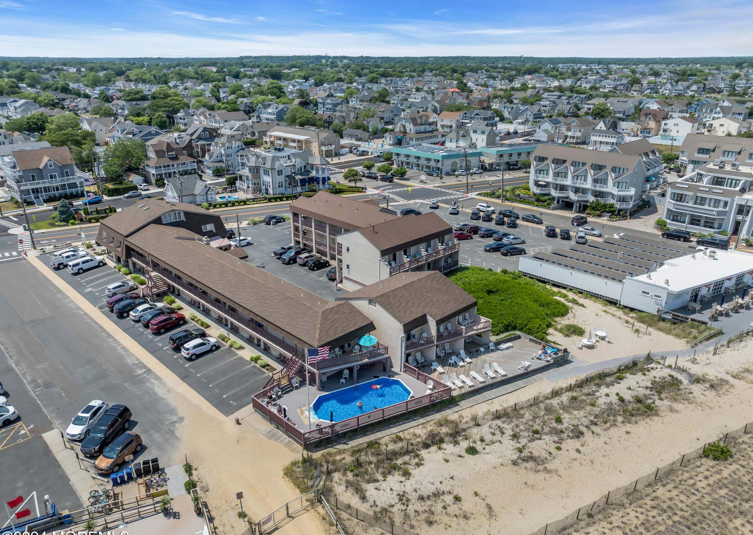 Windswept Motel pool area
